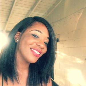 Meet your Posher, Charity